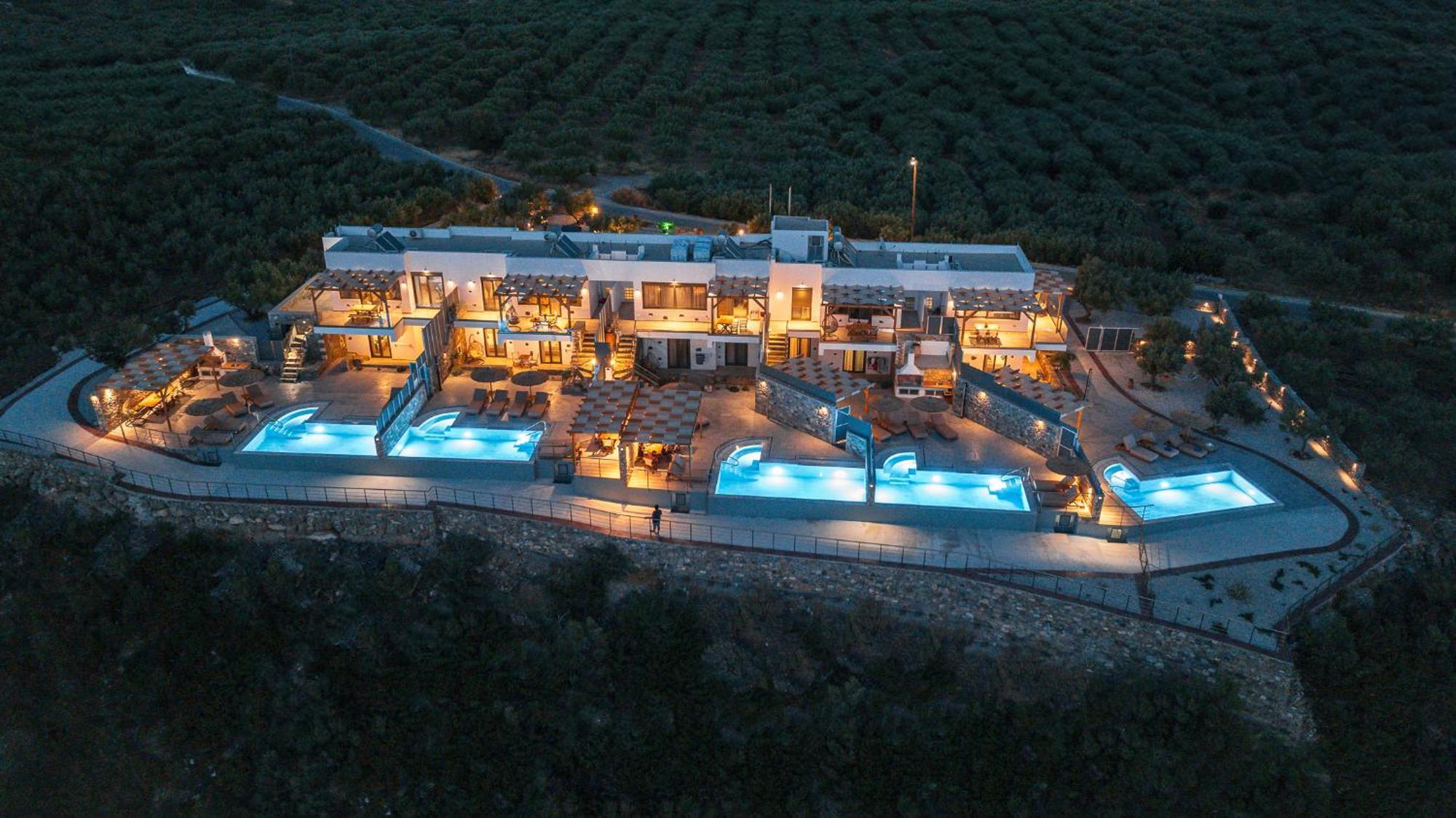 Mediterranean View Villa Makrýgialos Eksteriør billede